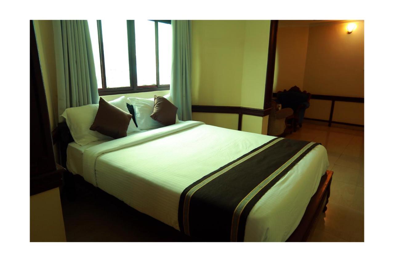Corridor Calicut Airport Hotel Kondotty Bagian luar foto