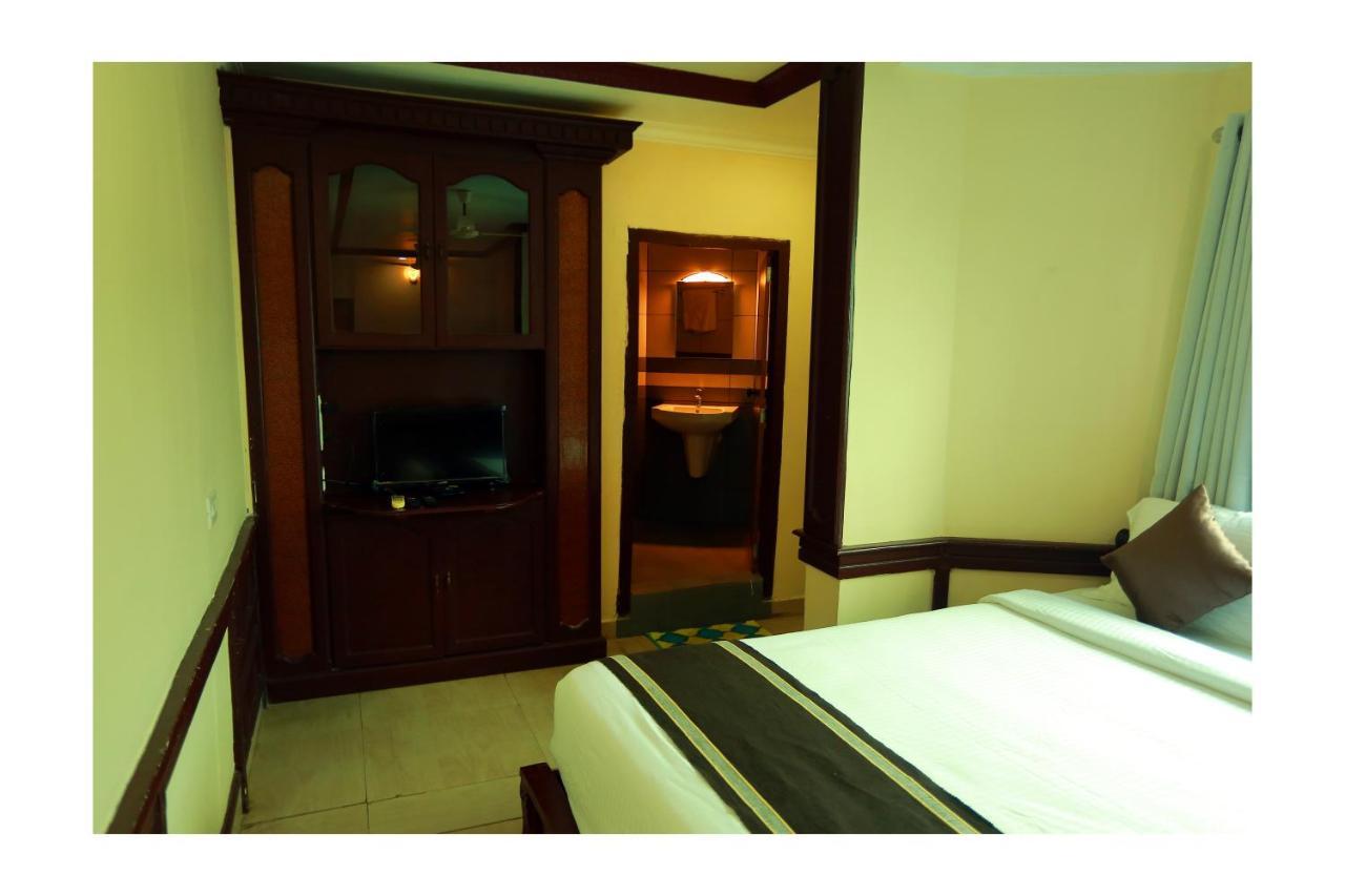 Corridor Calicut Airport Hotel Kondotty Bagian luar foto