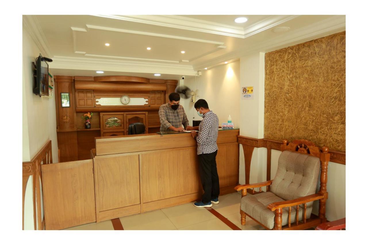 Corridor Calicut Airport Hotel Kondotty Bagian luar foto
