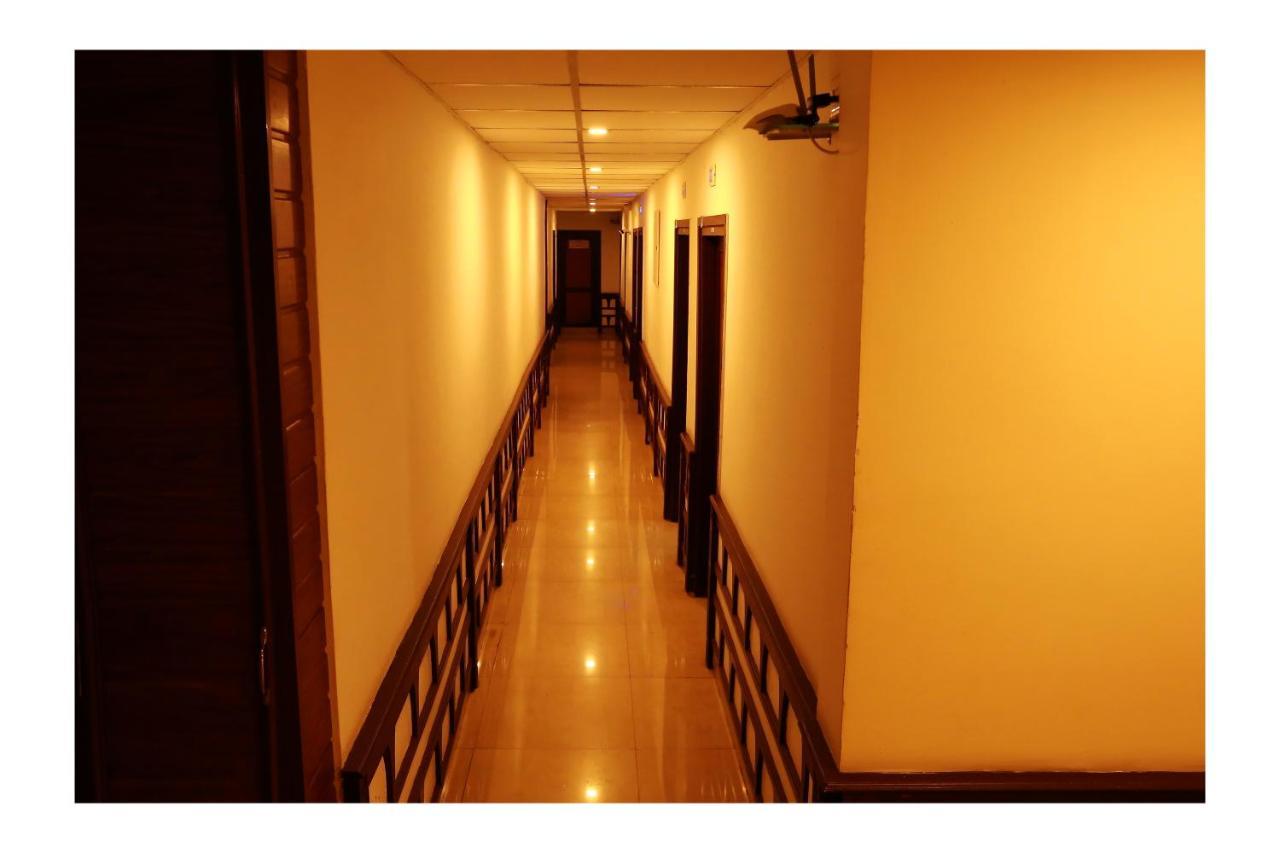Corridor Calicut Airport Hotel Kondotty Bagian luar foto